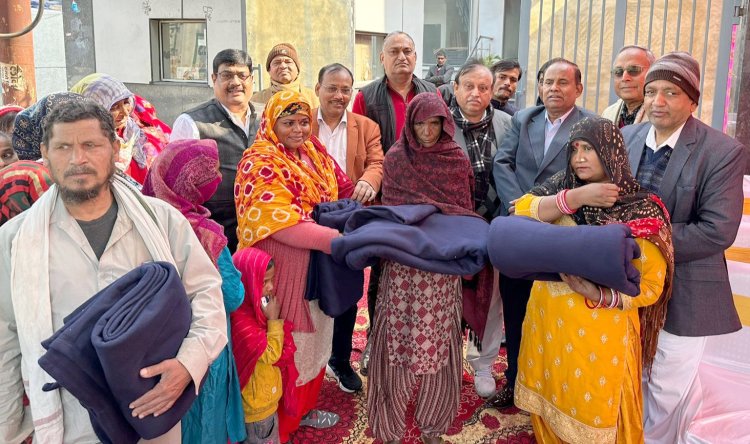 श्रीराम मित्र मंडल नोएडा ने धूम-धाम से मनाई मकरसंक्रांति, खिचड़ी प्रसाद एवं कंबल किया वितरण 