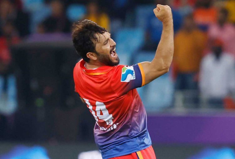 Dubai Capitals hold nerve to beat MI Emirates by one run in ILT20 Season 3 opener