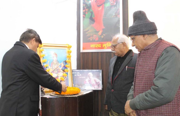 प्रेरणा शोध संस्थान में  हुआ मासिक लेखक मिलन 