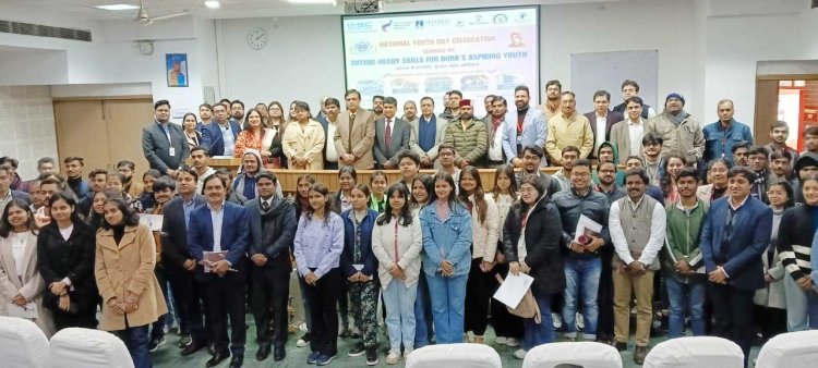 युवा दिवस पर IASC सैक्टर स्किल और शारदा यूनिवर्सिटी द्वारा युवाओं को कौशल विकास के नए कोर्स द्वारा अधिक सक्षम बनाने के लिए कार्यक्रम का आयोजन