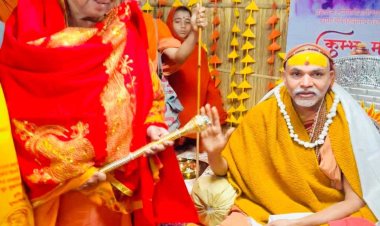Rajarishi Modi Receives Blessings from All Four Shankaracharyas at Maha Kumbh 2025
