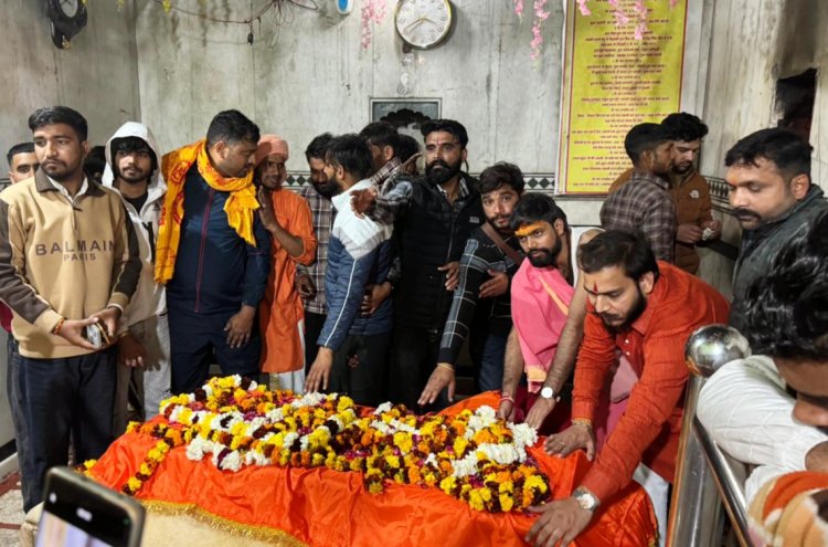 हिंदू संस्कृति के धरोहर को मुस्लिमों से मुक्त कराया जाए : दुर्गा प्रसाद दुबे