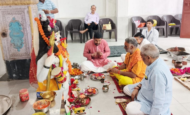 महामृत्युंजय पाठ का सफल समापन, जनकल्याण हेतु हवन एवं भंडारा सम्पन्न