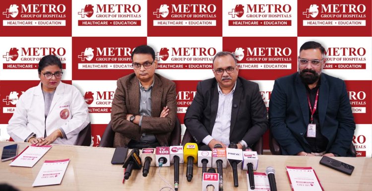 मेट्रो हॉस्पिटल में जटिल 'अवेक ब्रेन सर्जरी' द्वारा हाई रिस्क ब्रेन ट्यूमर का सफल इलाज, बोलने-समझने और चलने की क्षमता सुरक्षित