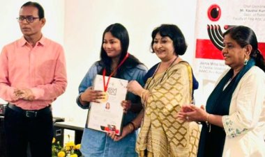 हिमाद्री ने किया नोएडा का नाम रोशन, एकेडमिक एक्सीलेंस अवॉर्ड एवं गोल्ड मेडल से हुई सम्मानित