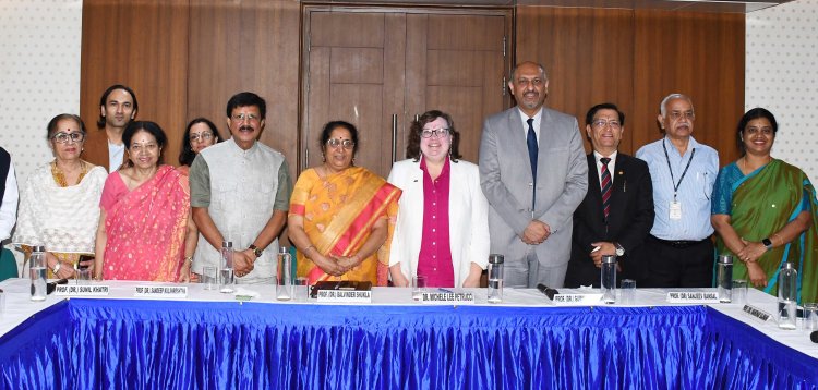 एमिटी विश्वविद्यालय और इंडियाना यूनिवर्सिटी पेंसिल्वेनिया मिलकर करेगें अकादमिक सहयोग और संयुक्त अनुसंधान