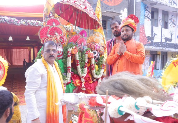 नॉएडा सेक्टर-61 के स्वर्ण क्षेत्र में बाहुड़ा यात्रा का हुआ आयोजन